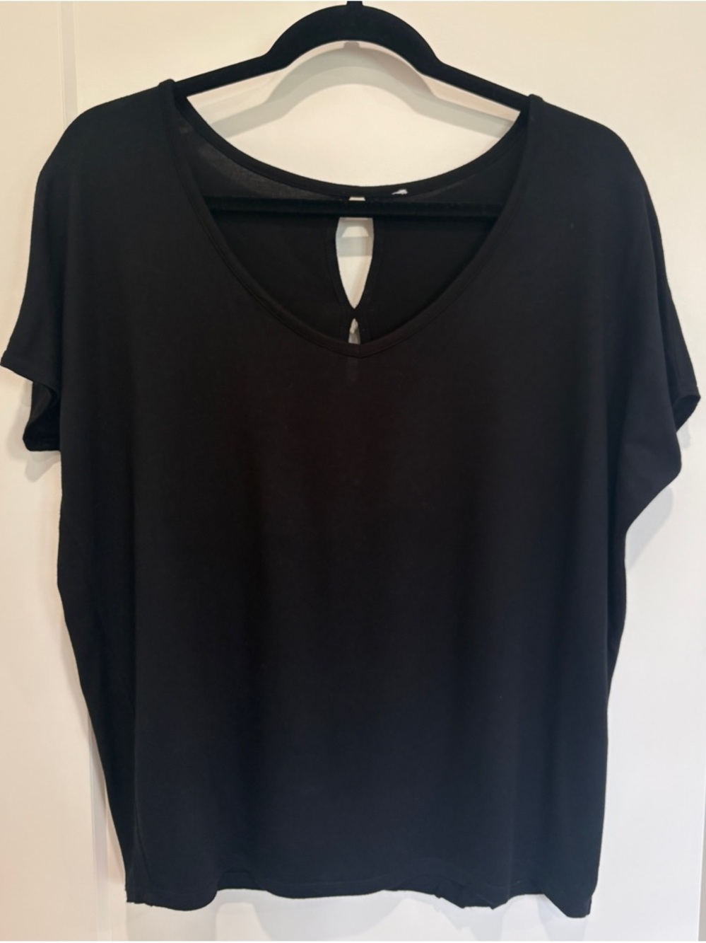 Classic Black Women's V-Neck Top - Versatile Everyday Tee